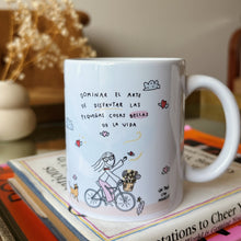 Cargar imagen en el visor de la galería, Taza: Cosas bellas de la vida
